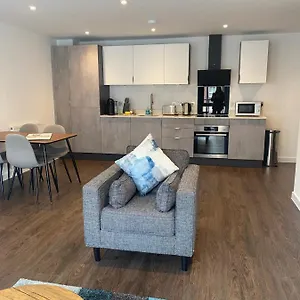 https://brand-new-city-centre-apartment.yorkshirehotels.net