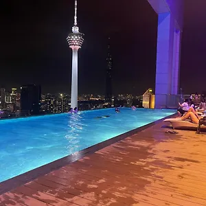 https://the-whales-kuala-lumpur.kualalumpurs-hotels.com