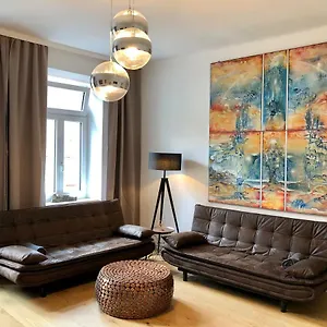  Apartment Atelier Lomani